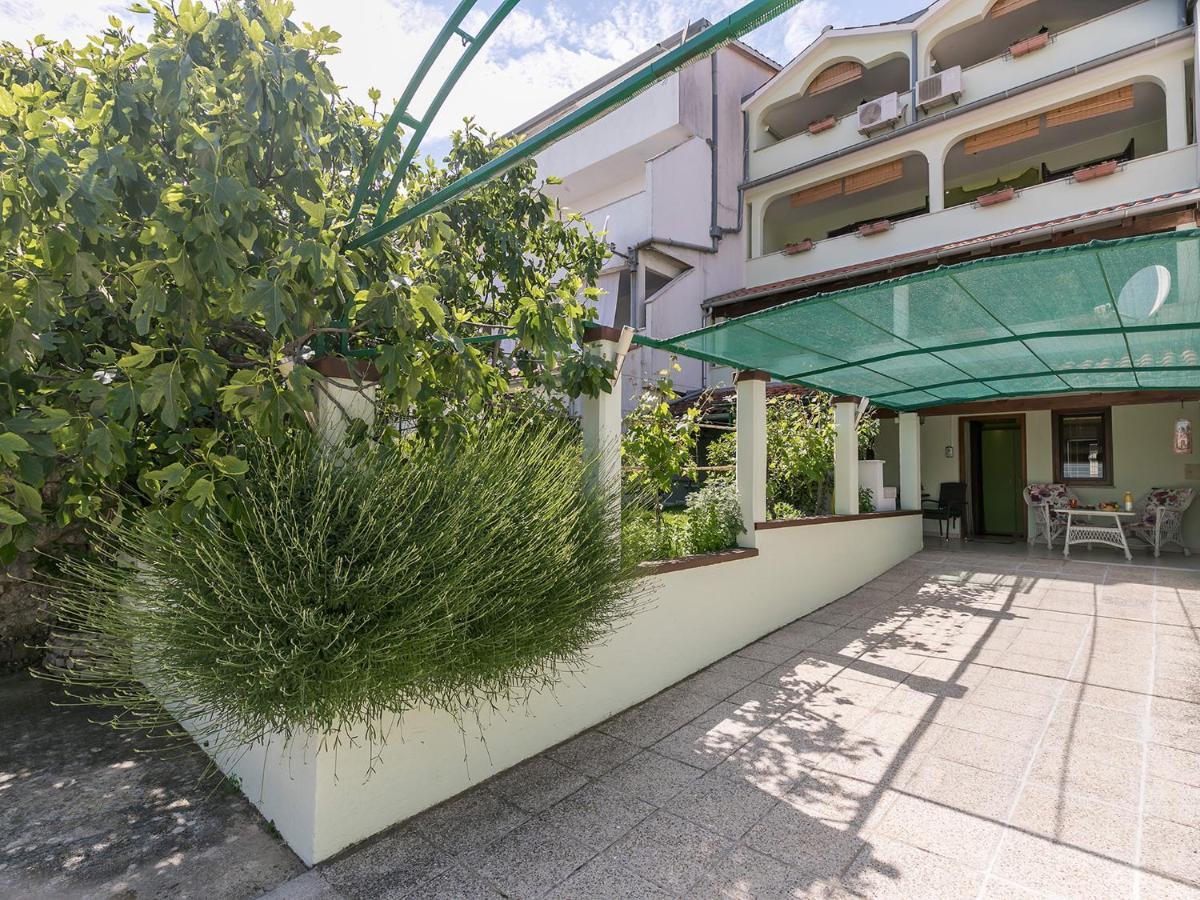 Apartments Nada Vrsar Exterior foto